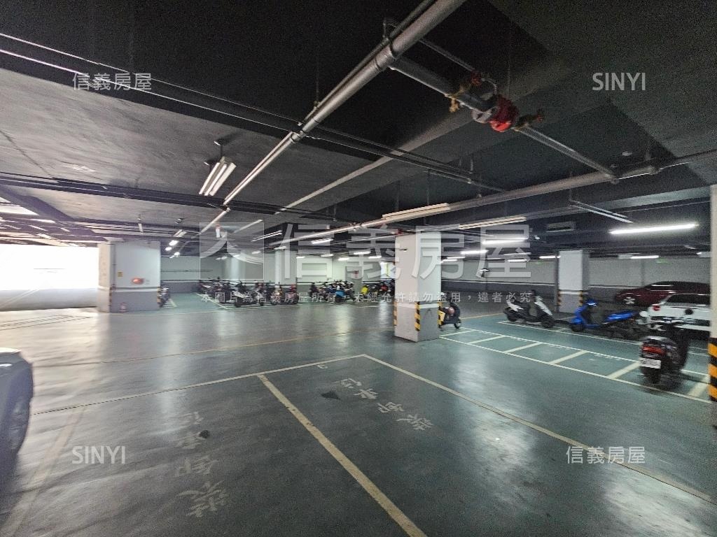 中壢東聯新世紀整層廠辦房屋室內格局與周邊環境
