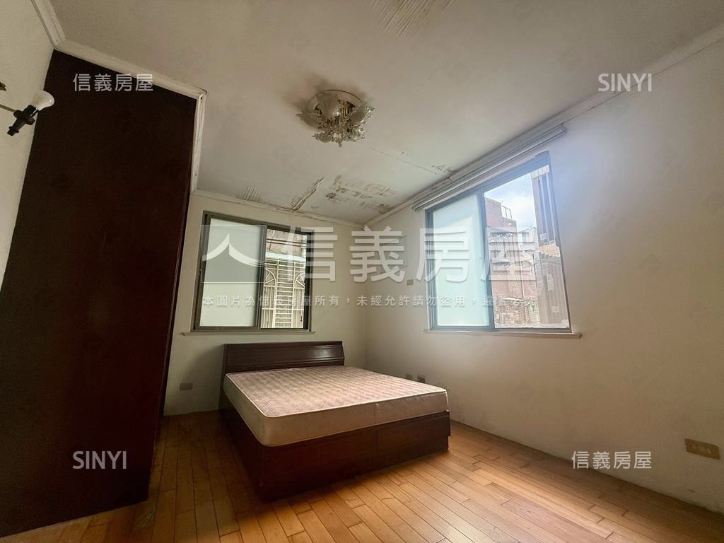 中正國中獨戶方正大空間房屋室內格局與周邊環境