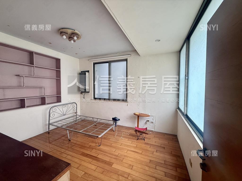 中正國中獨戶方正大空間房屋室內格局與周邊環境