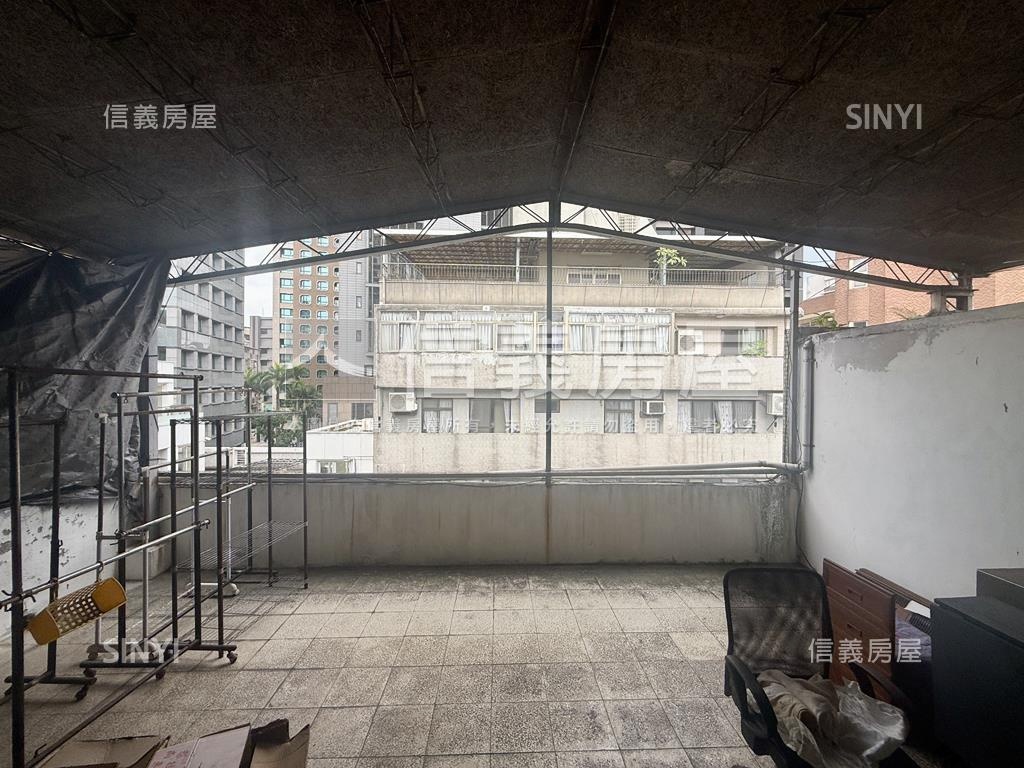 中正國中獨戶方正大空間房屋室內格局與周邊環境