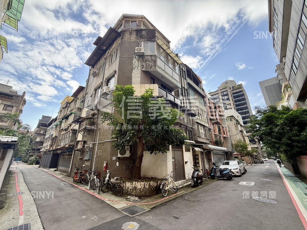 中正國中獨戶方正大空間房屋室內格局與周邊環境