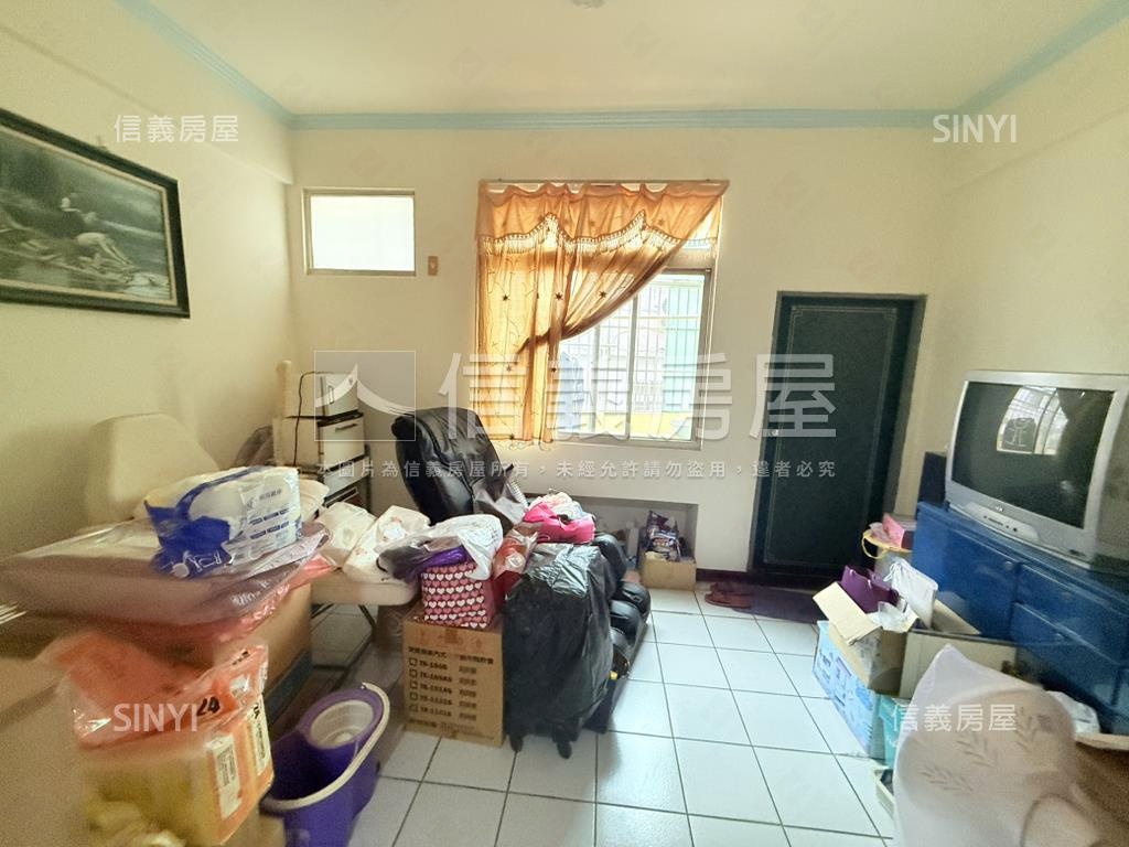 近北屯別墅有車位房屋室內格局與周邊環境