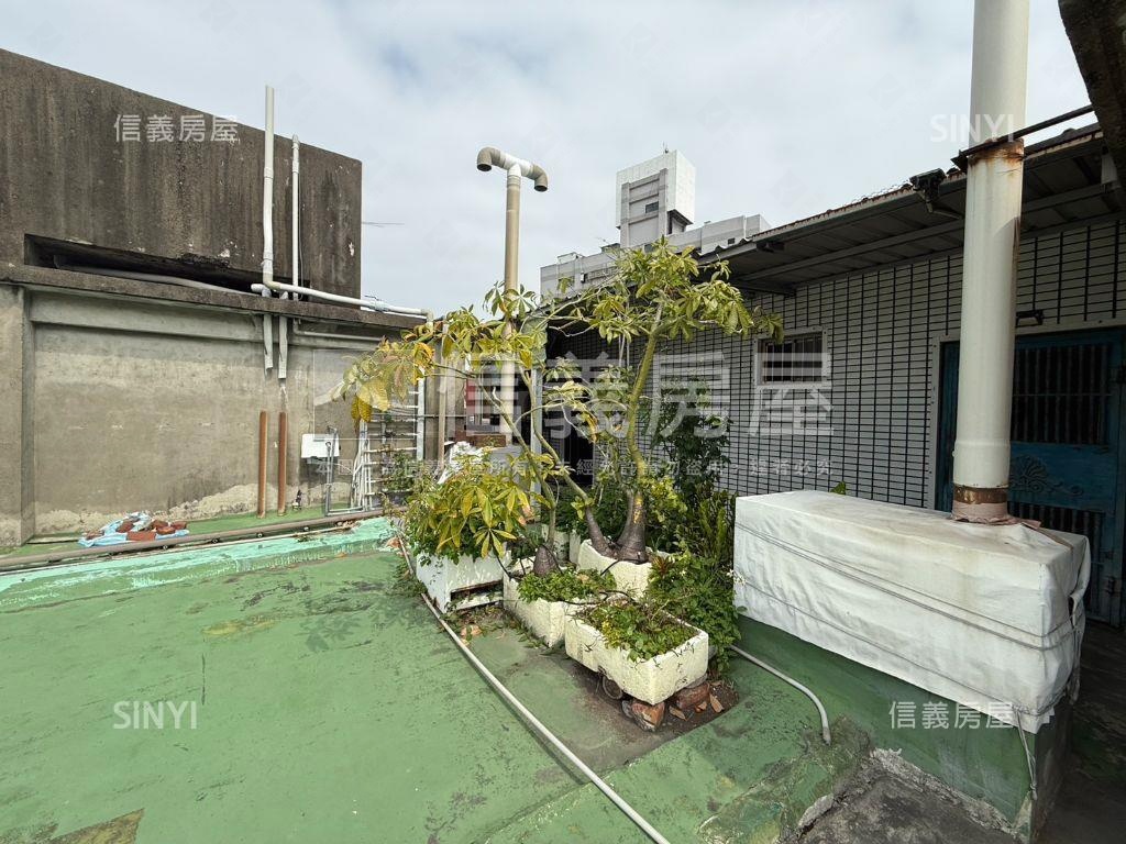 南區國光國小旁５樓公寓房屋室內格局與周邊環境