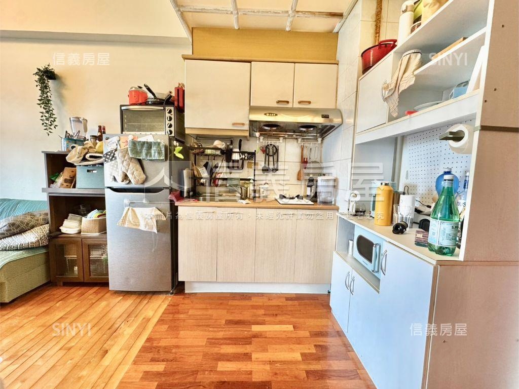 涵煙翠景觀大套房房屋室內格局與周邊環境