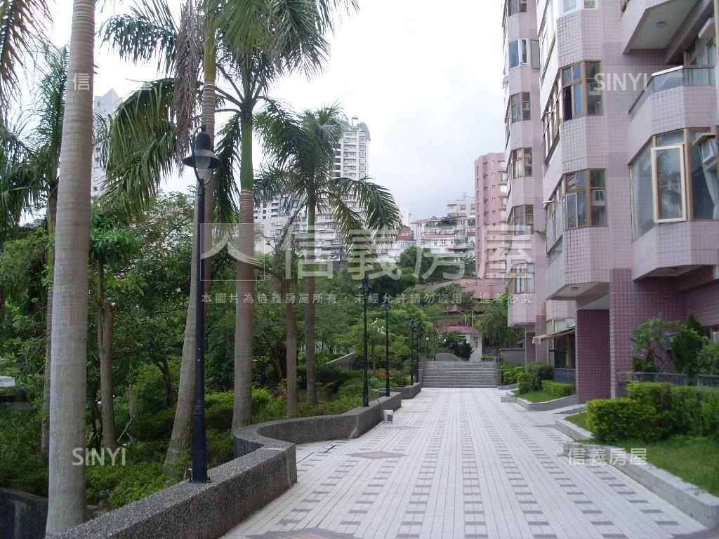 涵煙翠景觀大套房房屋室內格局與周邊環境