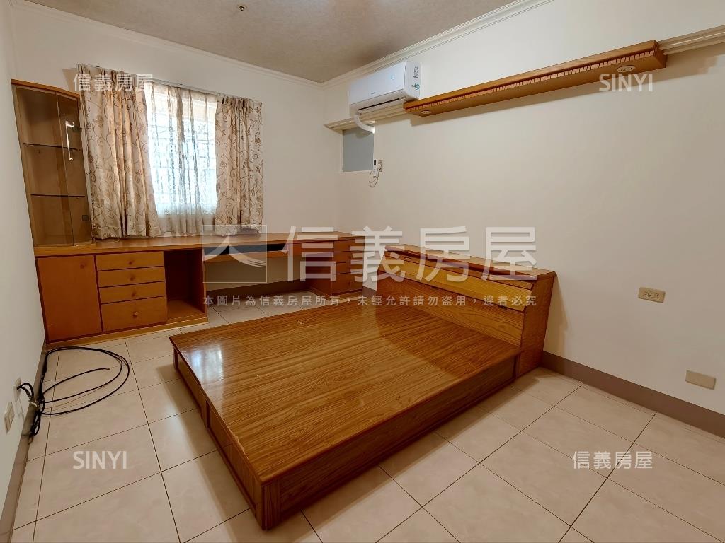 太普五甲第一四房雙平車房屋室內格局與周邊環境