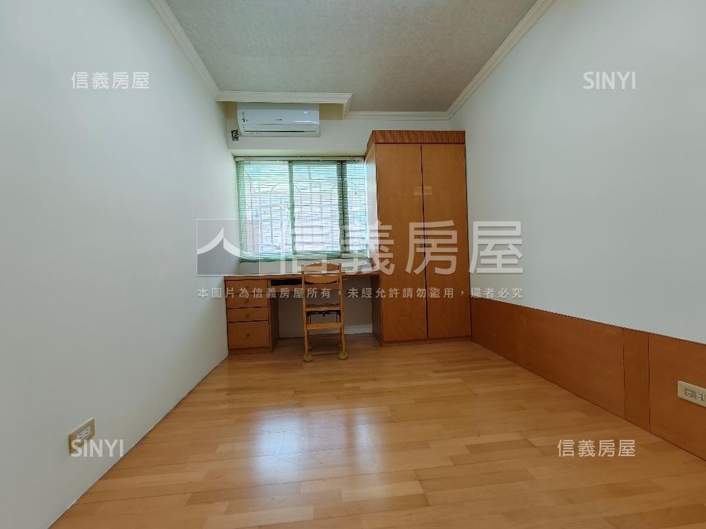 太普五甲第一四房雙平車房屋室內格局與周邊環境