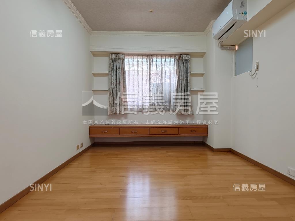 太普五甲第一四房雙平車房屋室內格局與周邊環境