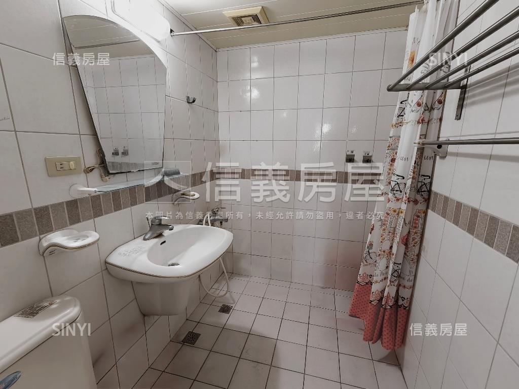 太普五甲第一四房雙平車房屋室內格局與周邊環境