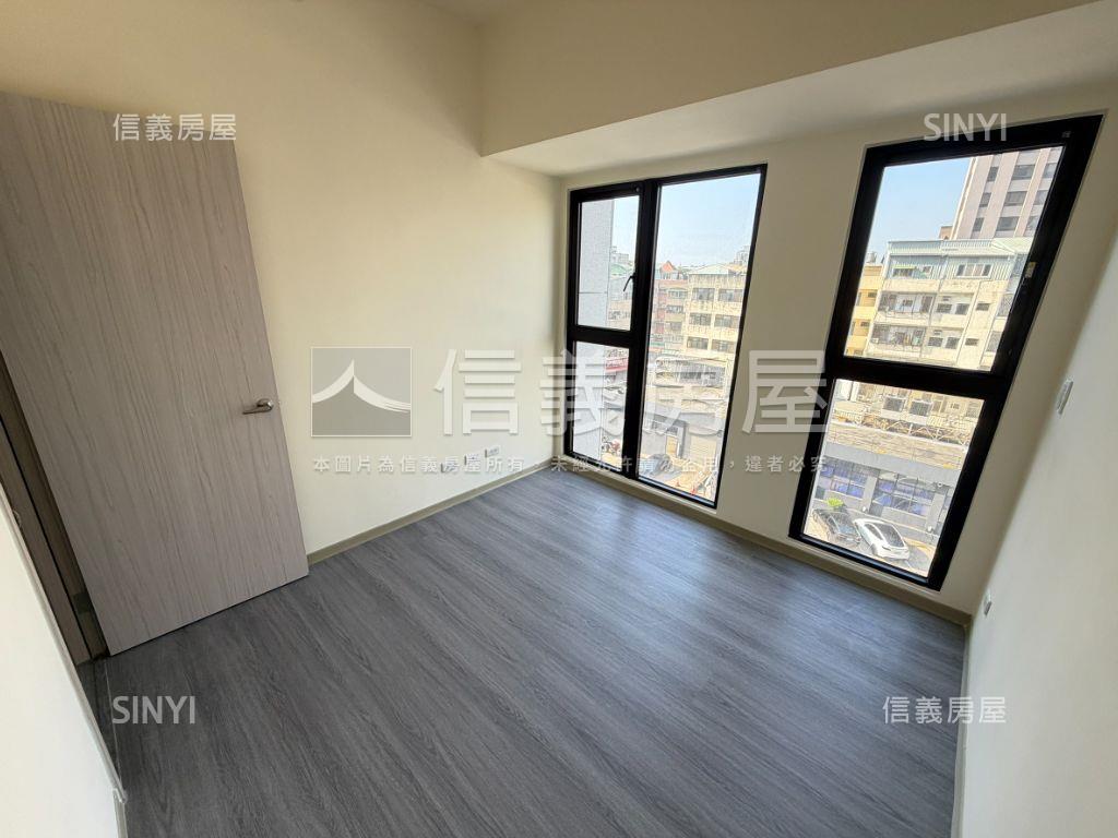 空屋可看！西屯全新兩房車房屋室內格局與周邊環境