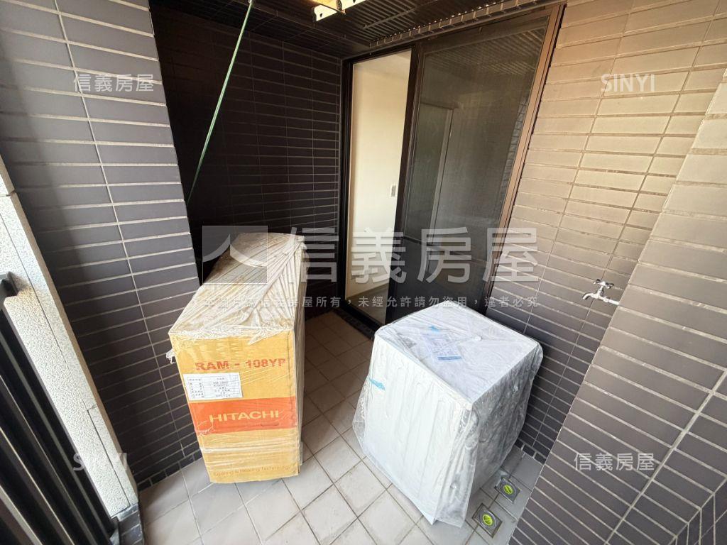 空屋可看！西屯全新兩房車房屋室內格局與周邊環境