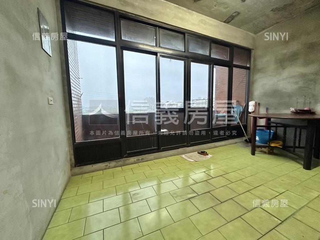 體育園區金燙透店房屋室內格局與周邊環境