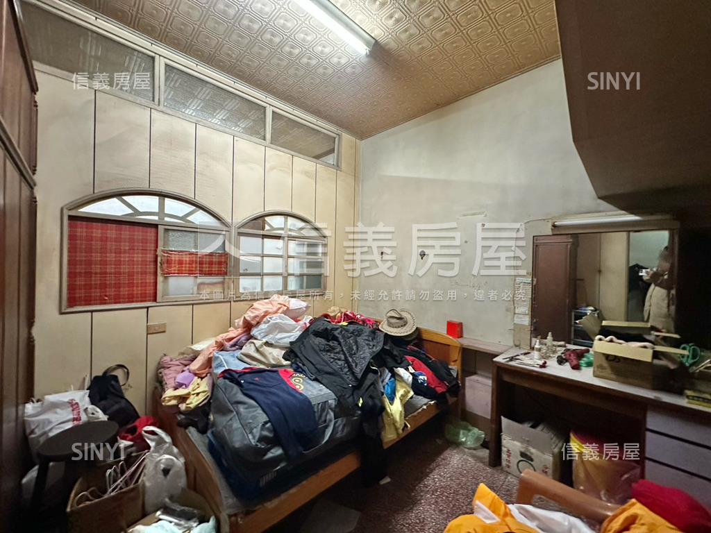 體育園區金燙透店房屋室內格局與周邊環境