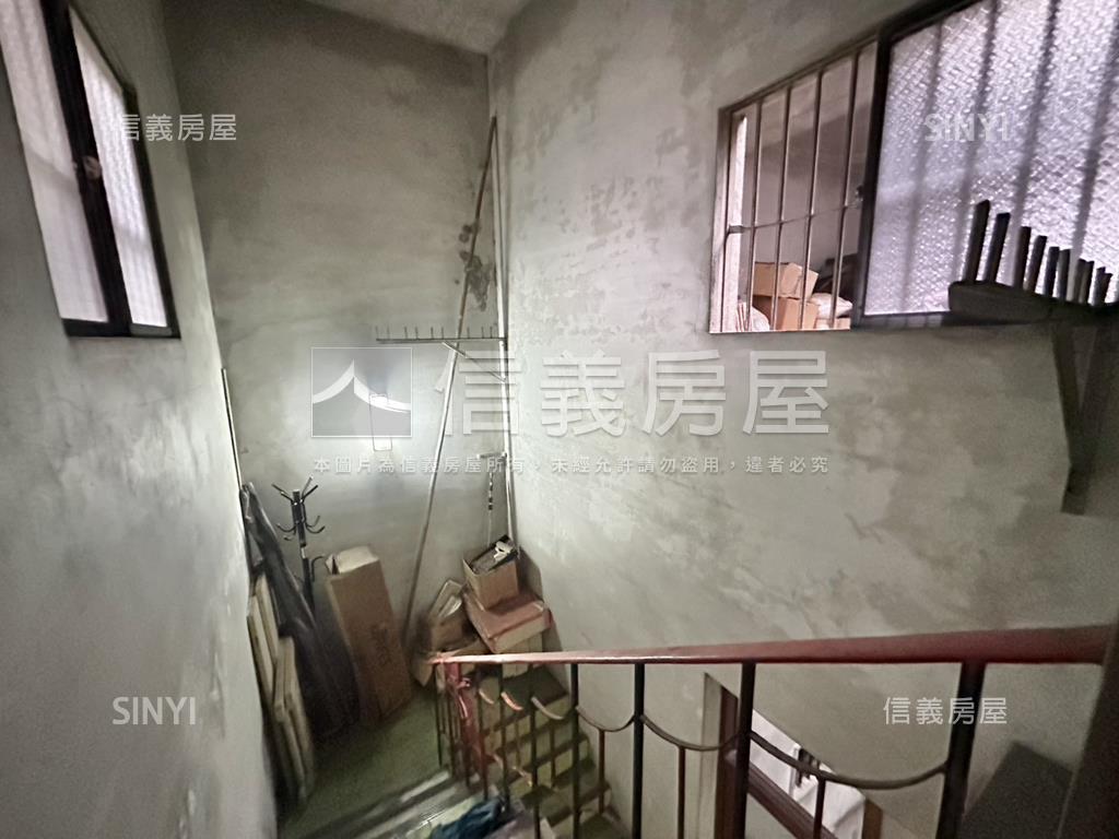 體育園區金燙透店房屋室內格局與周邊環境