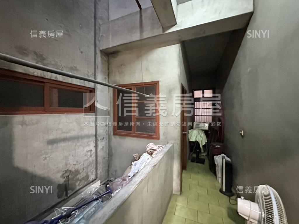 體育園區金燙透店房屋室內格局與周邊環境