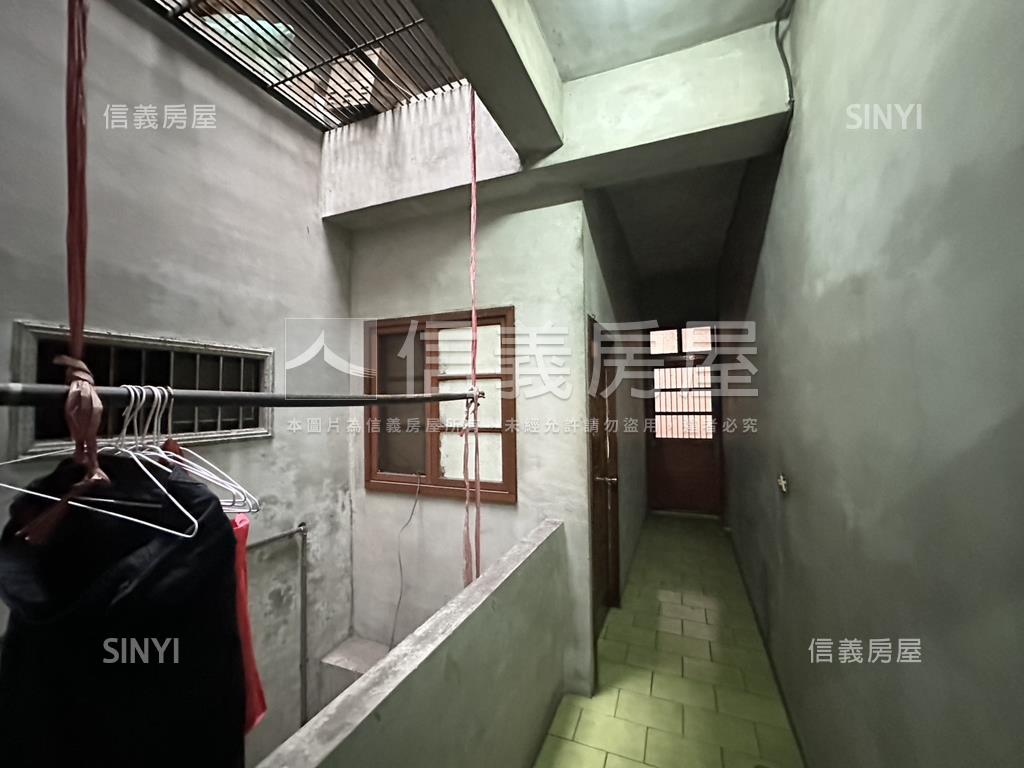 體育園區金燙透店房屋室內格局與周邊環境