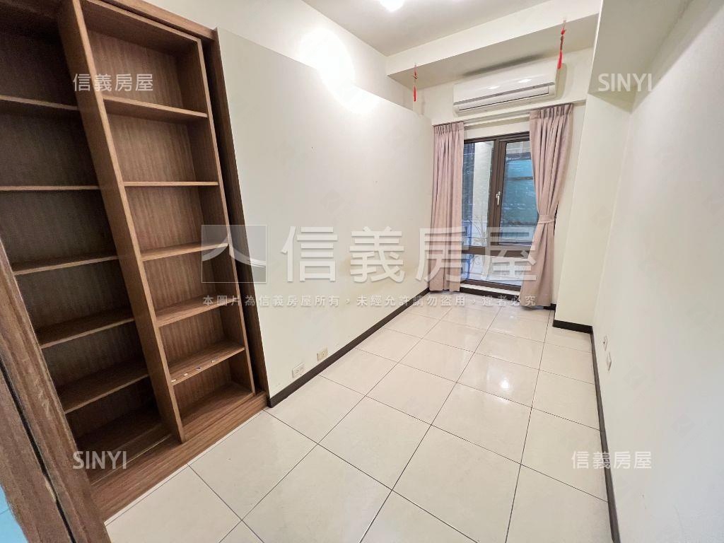 愛樂邊間大四房房屋室內格局與周邊環境