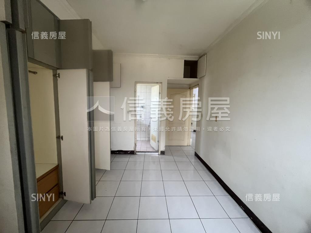 Ｇ５綻旁電梯３房雙衛開窗房屋室內格局與周邊環境