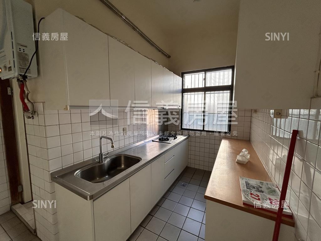 芙洛麗旁稀有邊間店房屋室內格局與周邊環境