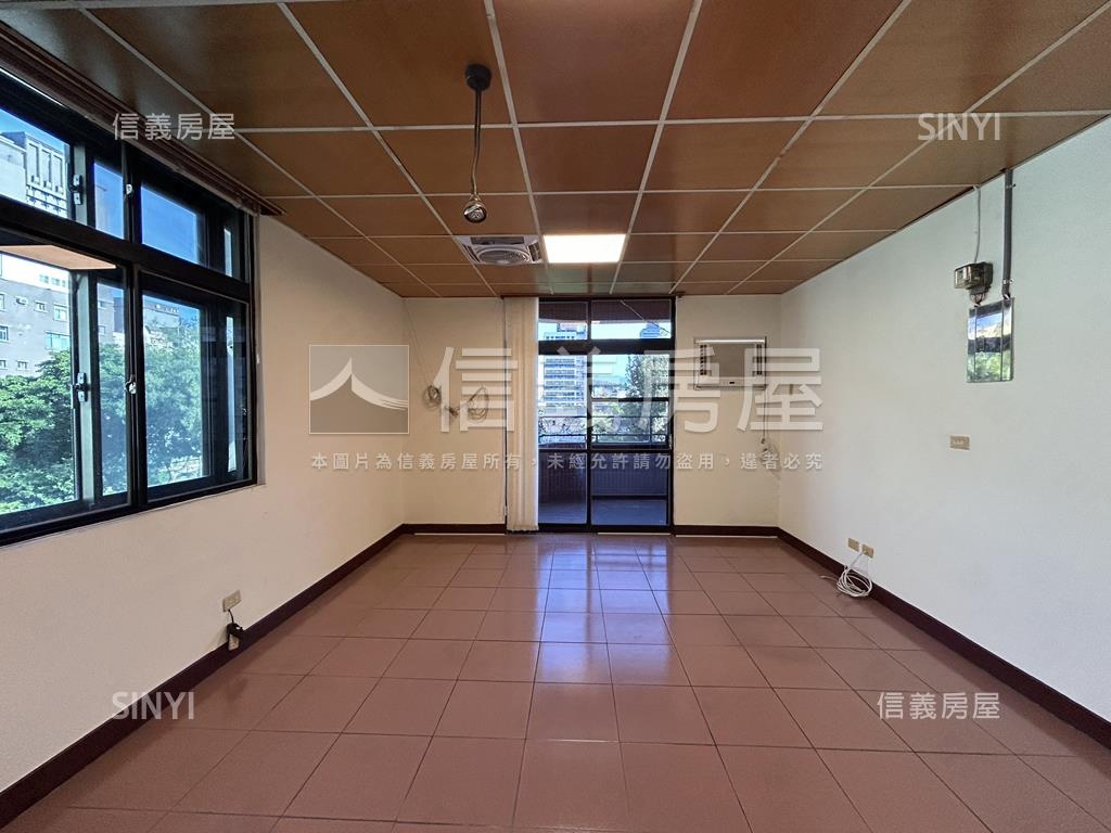 芙洛麗旁稀有邊間店房屋室內格局與周邊環境