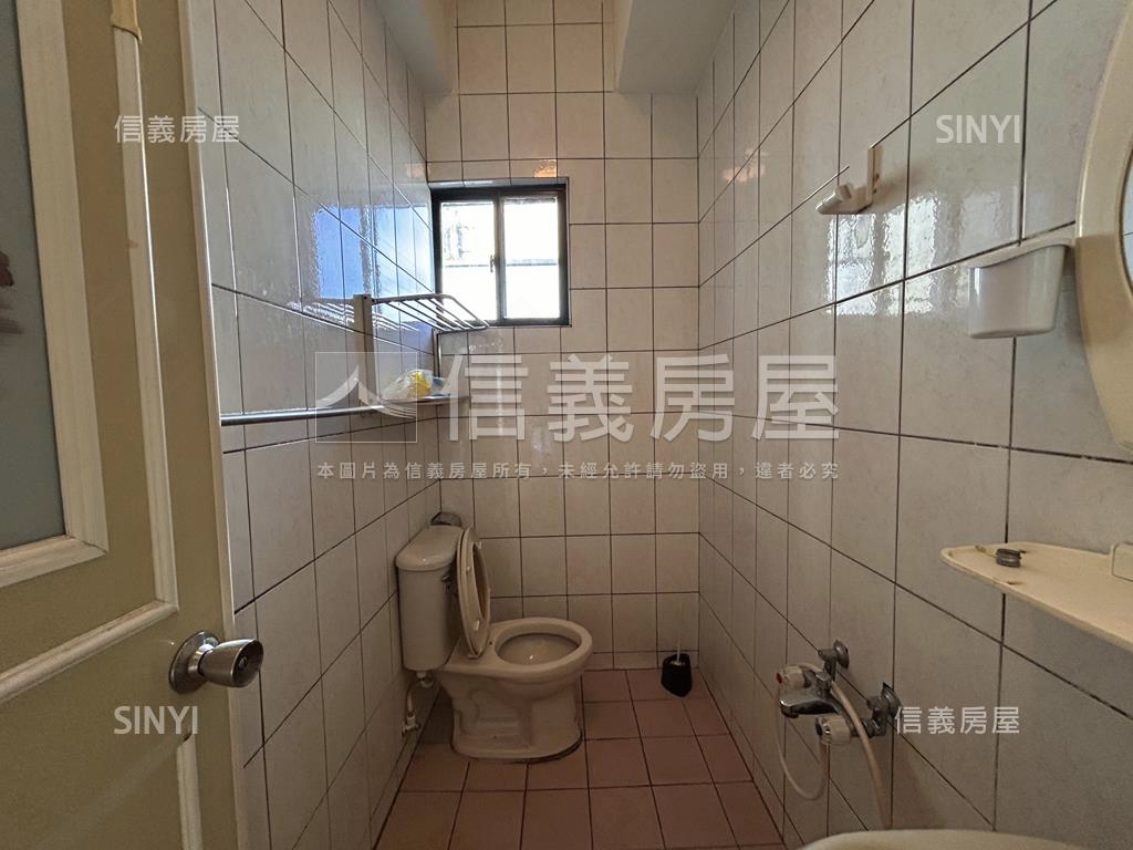 芙洛麗旁稀有邊間店房屋室內格局與周邊環境