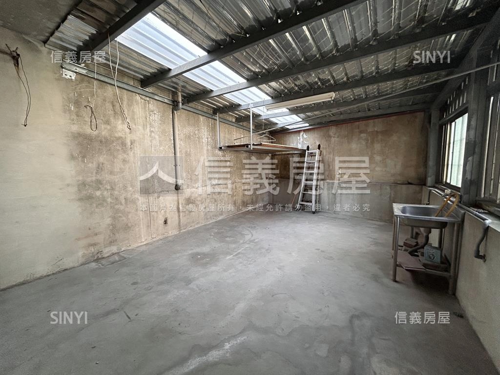 芙洛麗旁稀有邊間店房屋室內格局與周邊環境