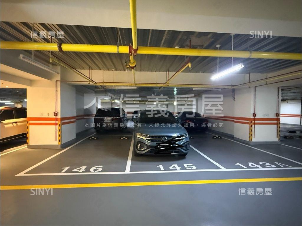 面園道美裝潢三房雙車位房屋室內格局與周邊環境