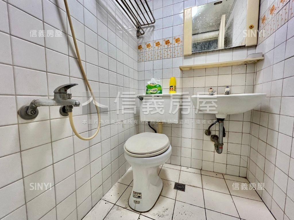 中國醫低總價三房房屋室內格局與周邊環境