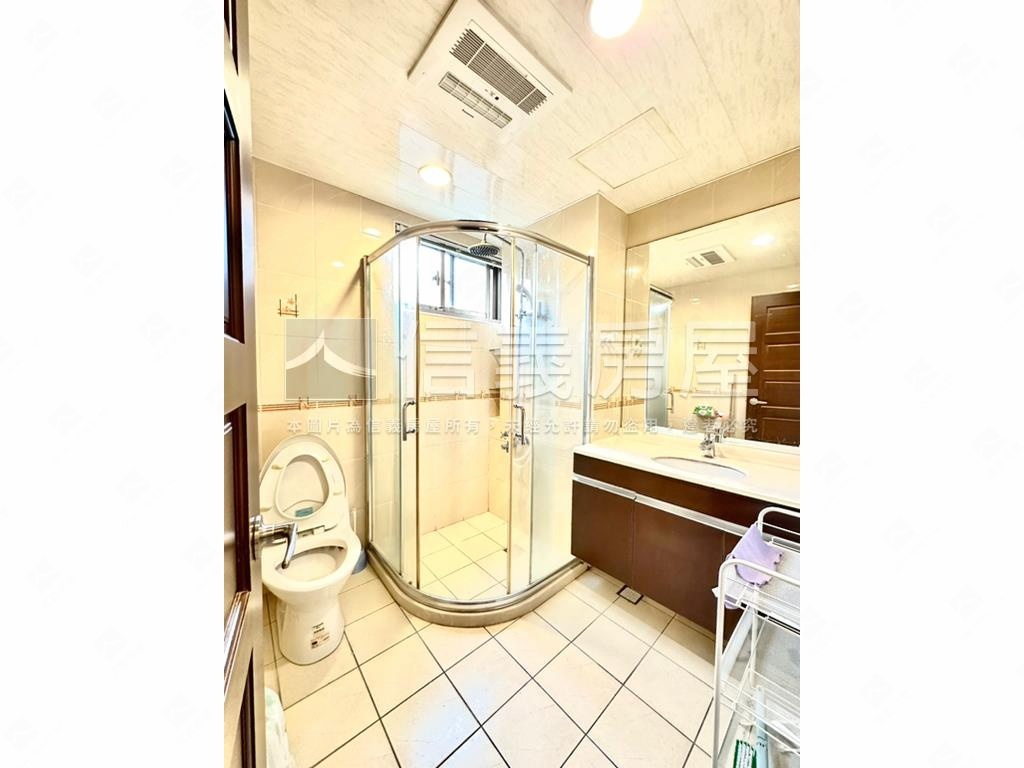 ☆碧潭☆精美電梯兩房車位房屋室內格局與周邊環境