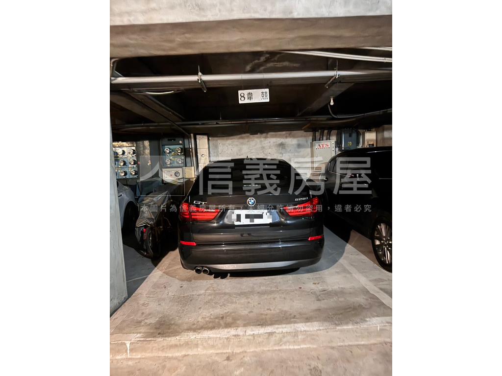 華仁長安商業電梯三房車位房屋室內格局與周邊環境