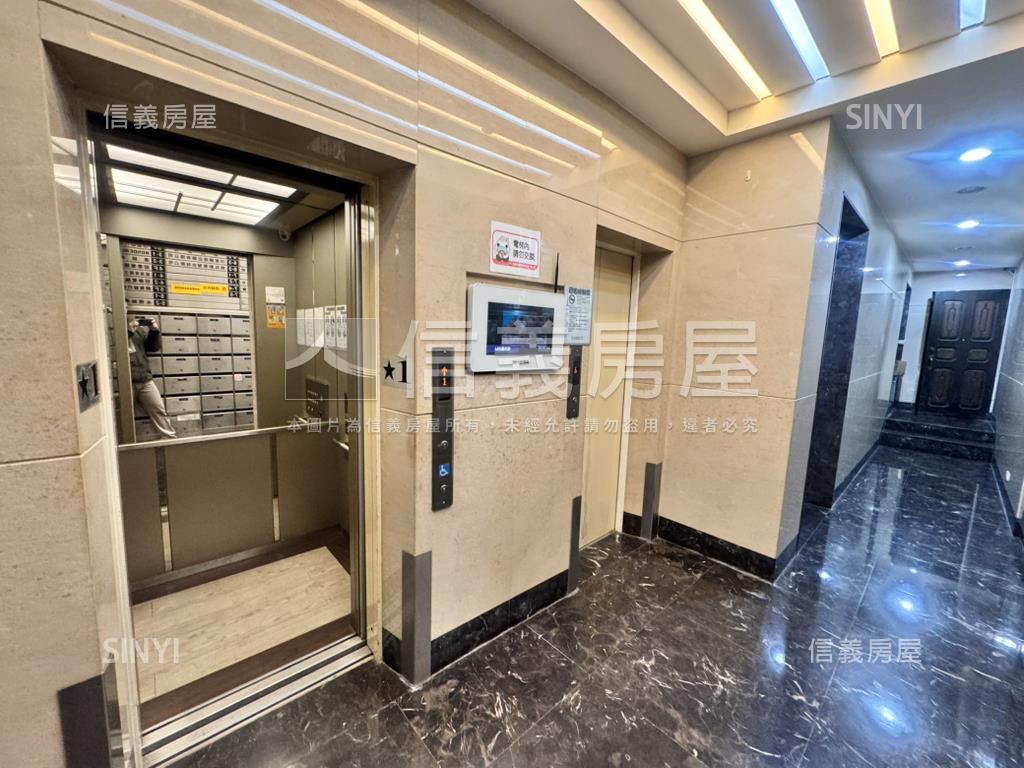 華仁長安商業電梯三房車位房屋室內格局與周邊環境