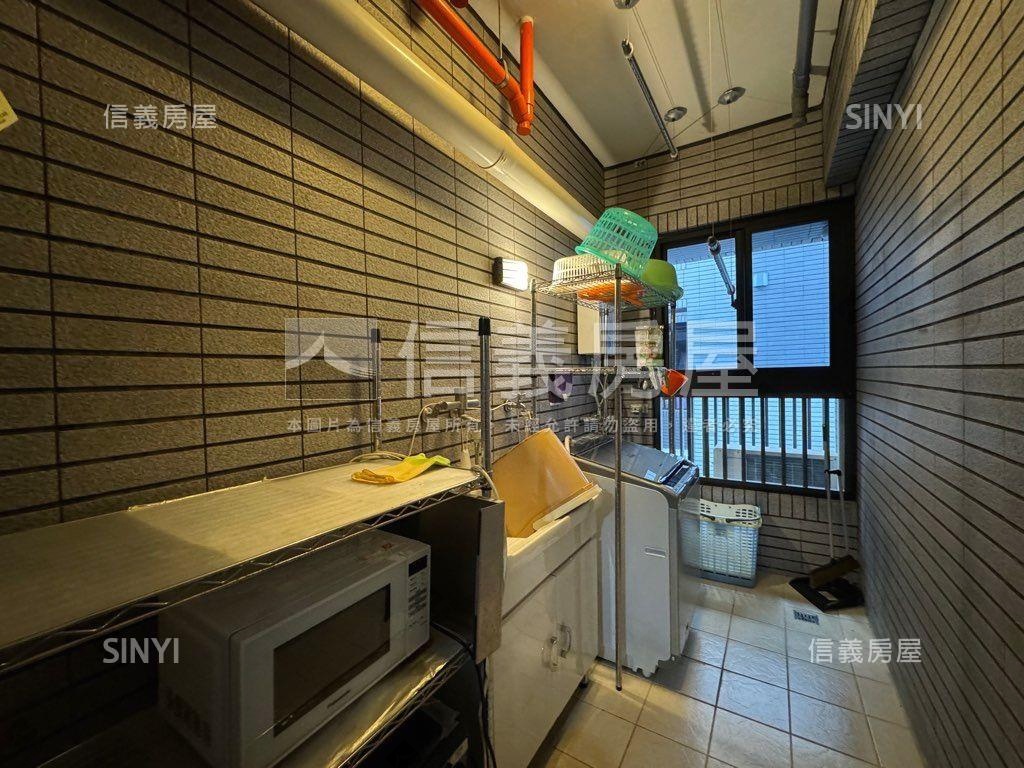 孩子王２高樓四房附雙車位房屋室內格局與周邊環境