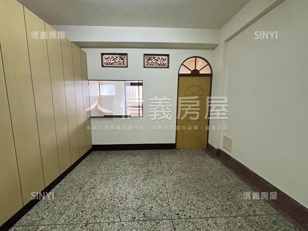 正漢口路三段店家林立透店房屋室內格局與周邊環境