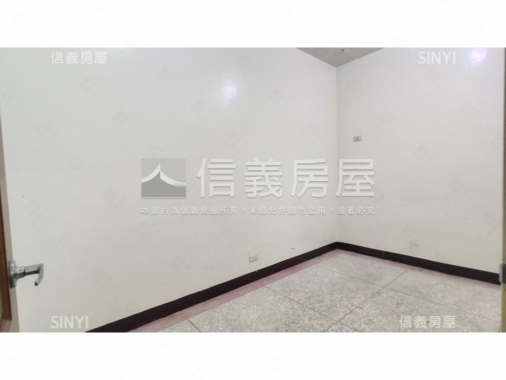 重陽國小旁方正邊間一樓房屋室內格局與周邊環境