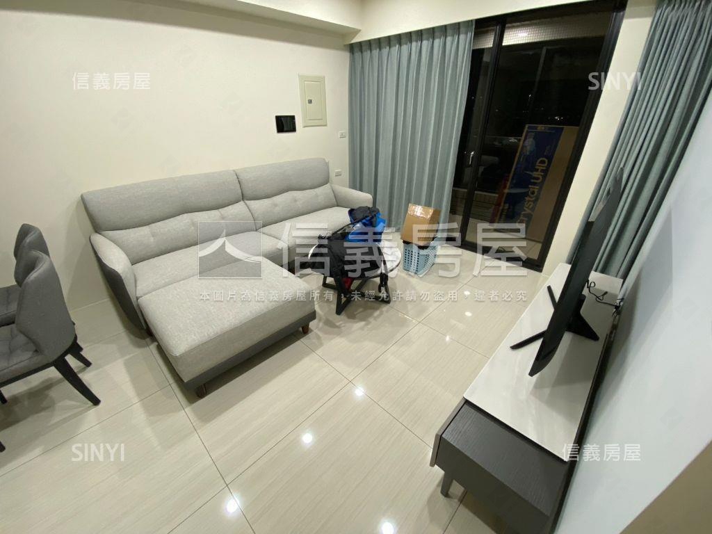 夢時代｜稀有三房雙車位！房屋室內格局與周邊環境