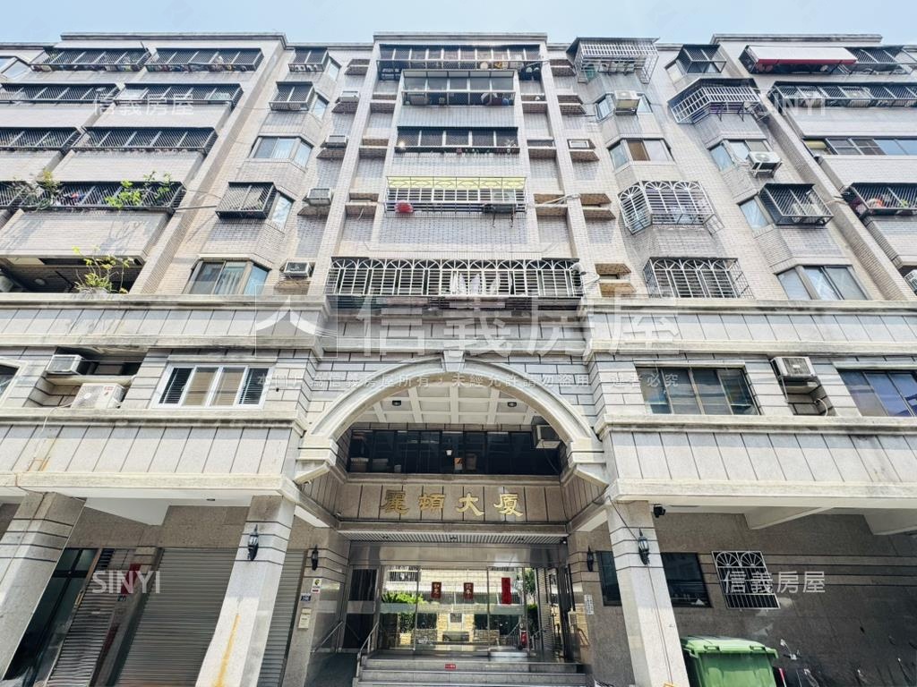 專任中國醫麗頓大三房平車房屋室內格局與周邊環境