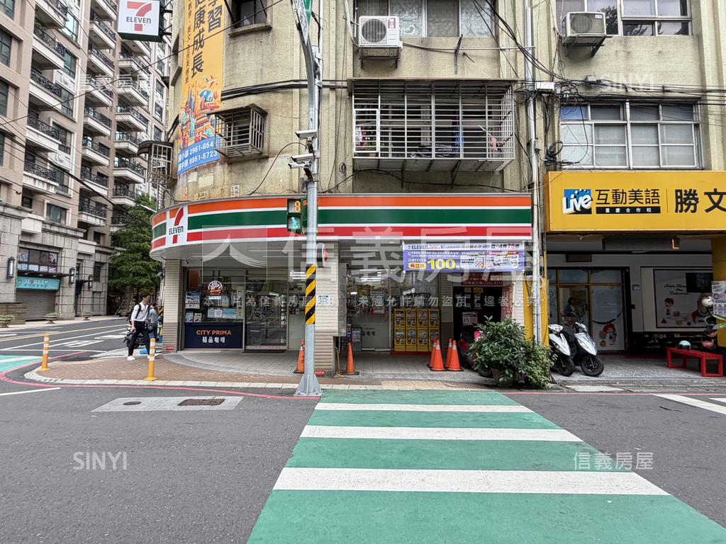 重慶特區公寓三房房屋室內格局與周邊環境
