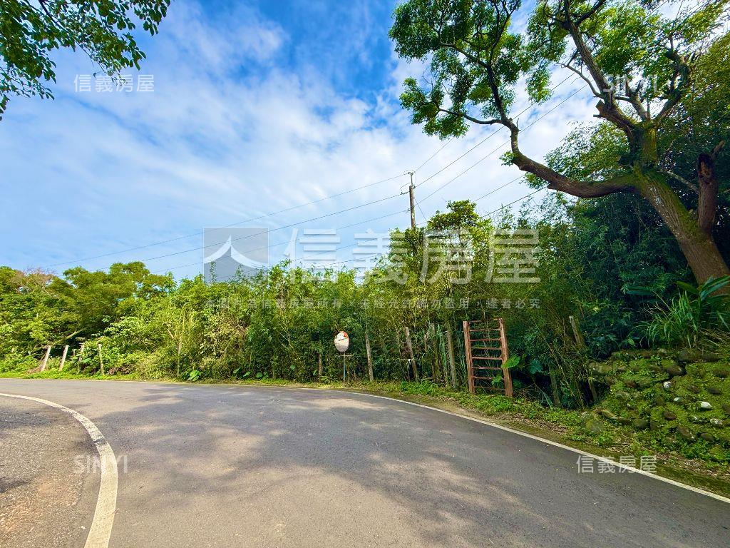 石門臨路美麗土地房屋室內格局與周邊環境