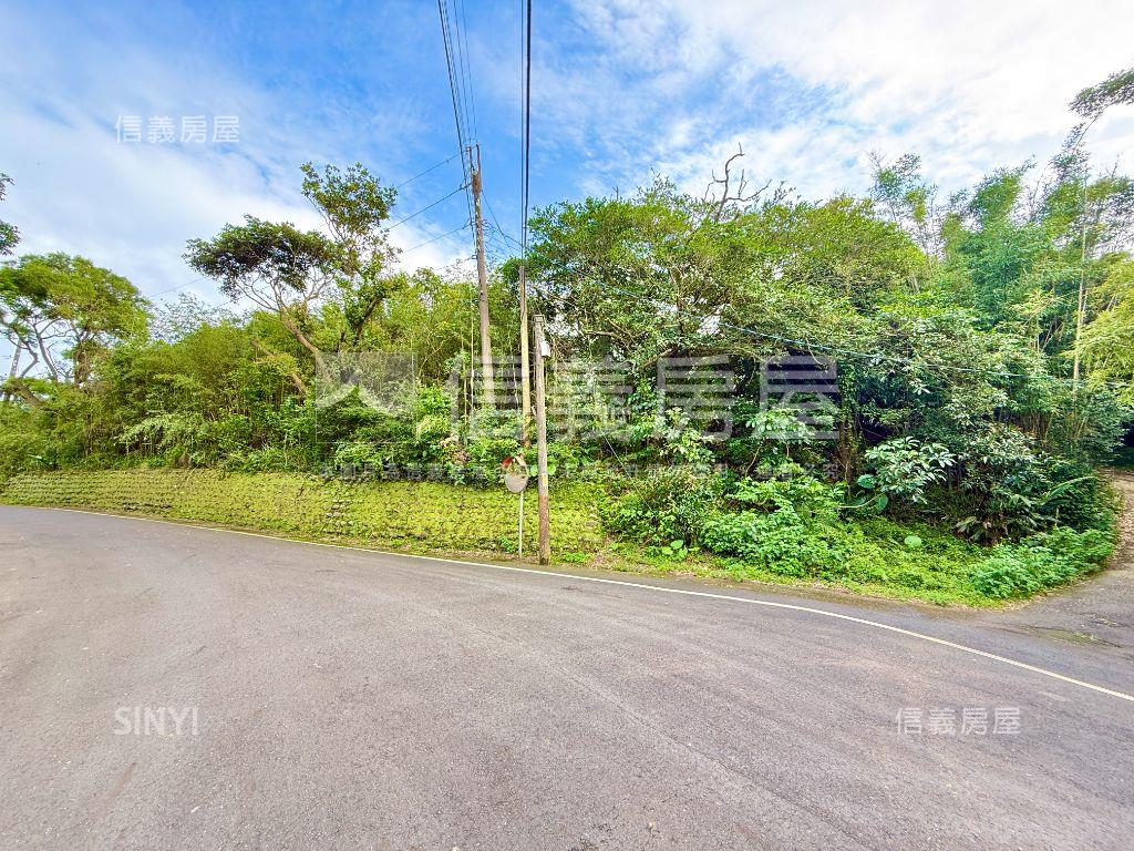 石門臨路美麗土地房屋室內格局與周邊環境