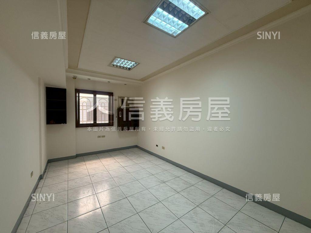 近捷運四房車位稀有釋出房屋室內格局與周邊環境