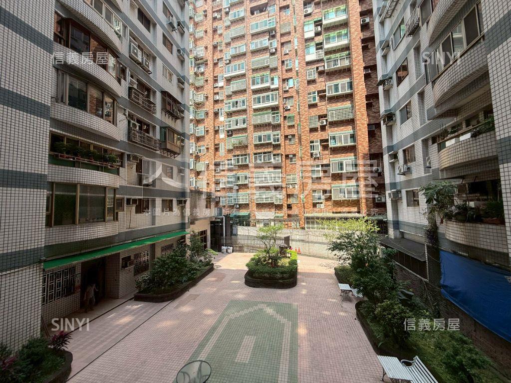 近捷運四房車位稀有釋出房屋室內格局與周邊環境