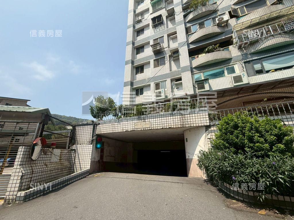 近捷運四房車位稀有釋出房屋室內格局與周邊環境