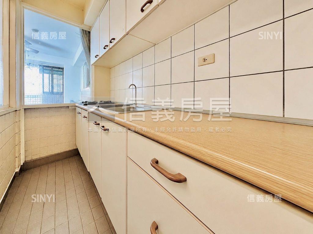 攬翠山林｜世貿大一房美居房屋室內格局與周邊環境