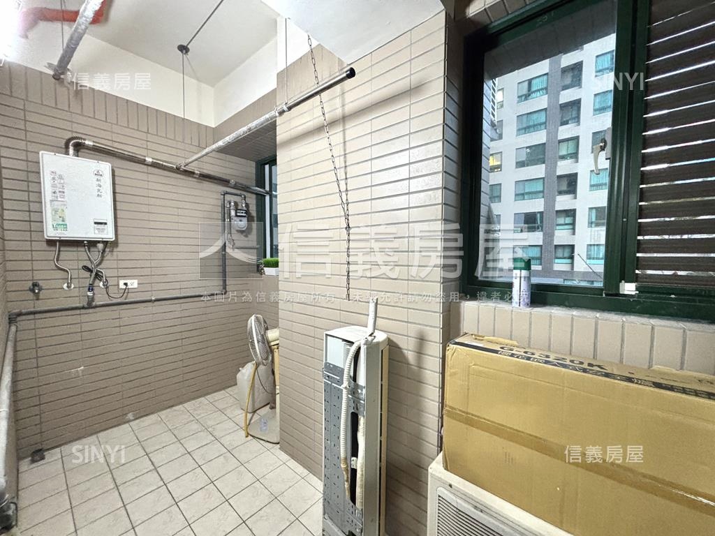 海闊大器四房車位房屋室內格局與周邊環境