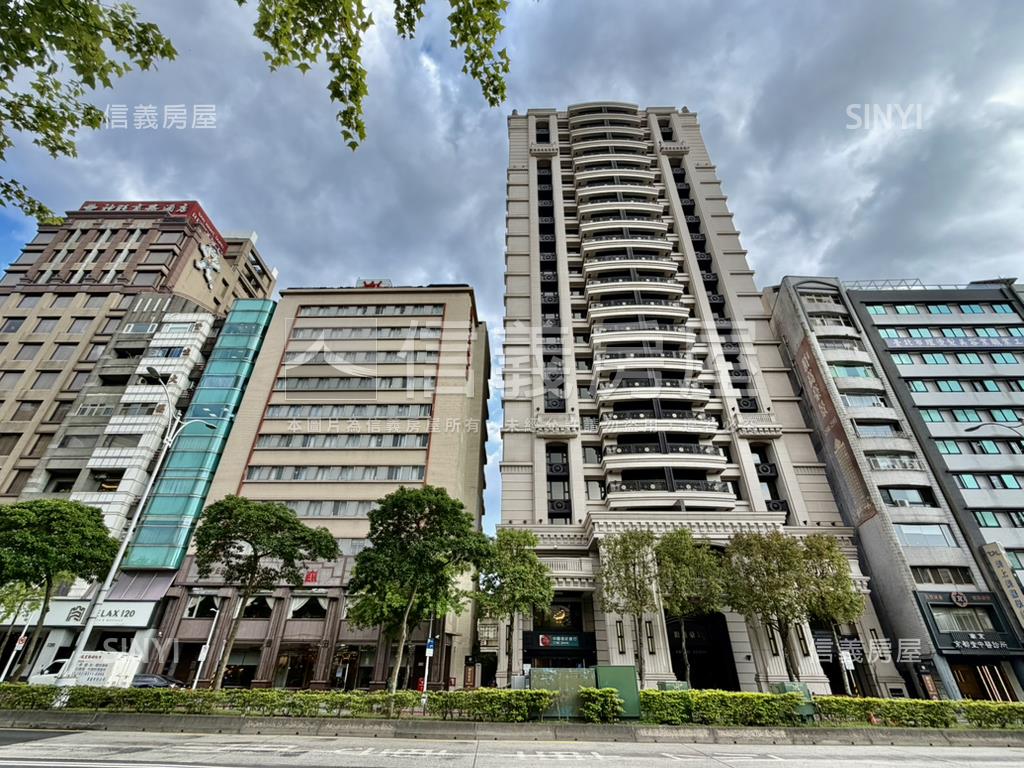 尊榮頂高豪景公園霸景房屋室內格局與周邊環境