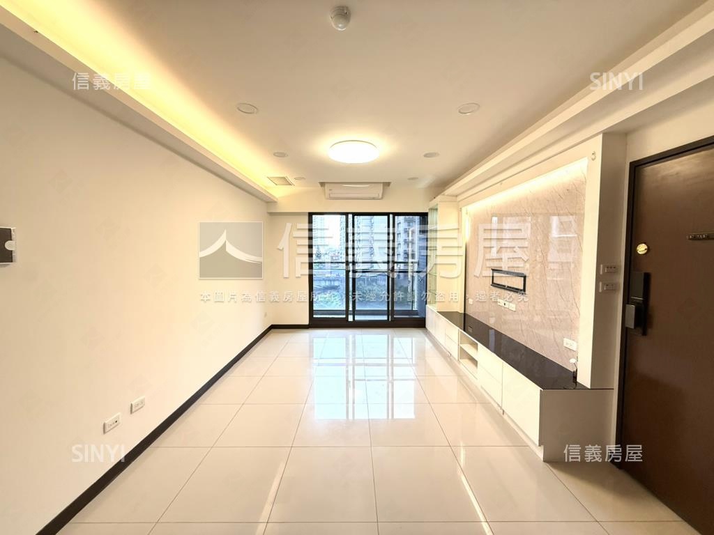 鴻築新願優質三房車位房屋室內格局與周邊環境