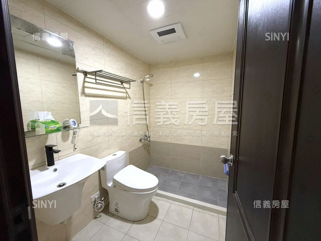 鴻築新願優質三房車位房屋室內格局與周邊環境