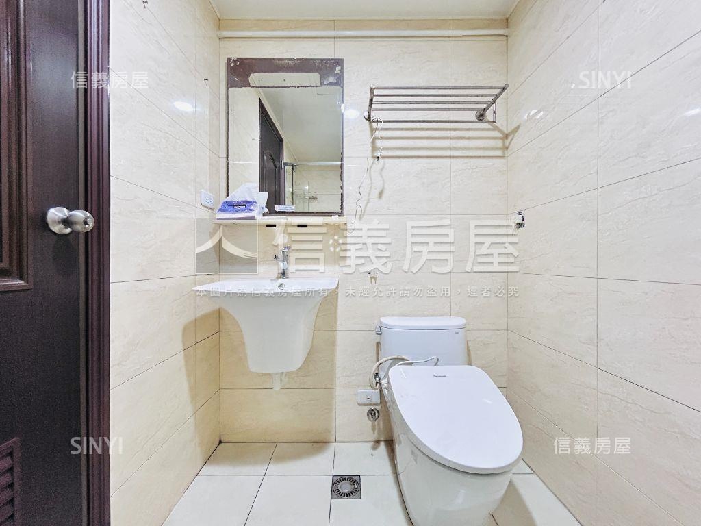 鴻築新願優質三房車位房屋室內格局與周邊環境