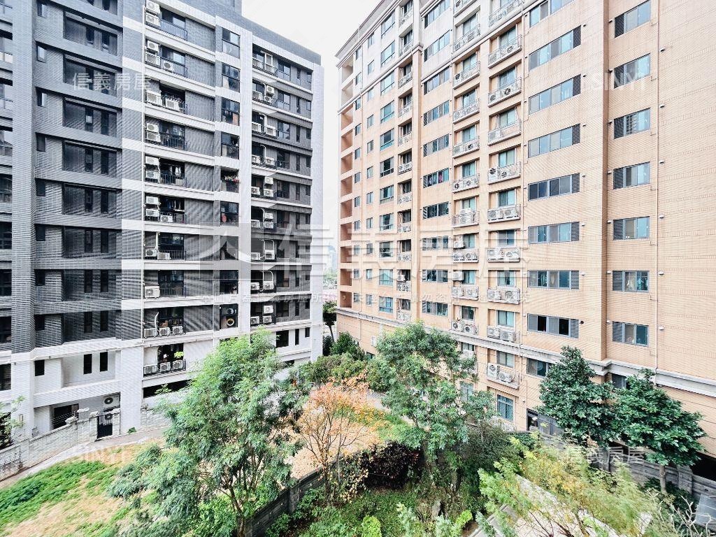 鴻築新願優質三房車位房屋室內格局與周邊環境