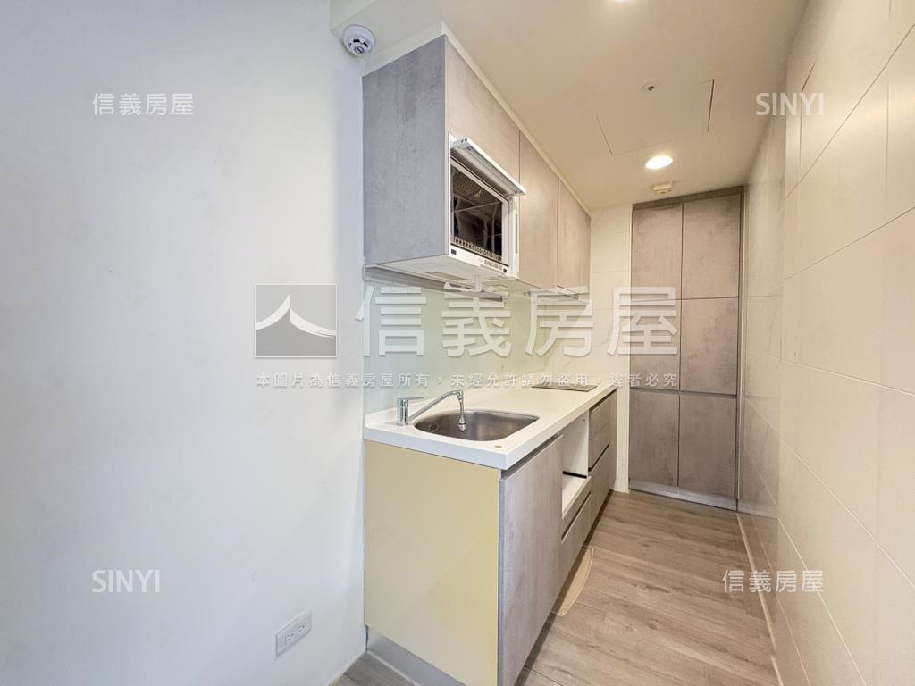 新時代１房朝南捷運宅房屋室內格局與周邊環境